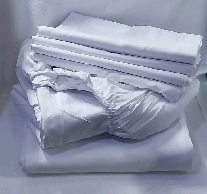 6pcs of 6*7 Plain Fitted Bed sheet Set ( 2pcs bed-sheets and 4pcs Pillow Cases)